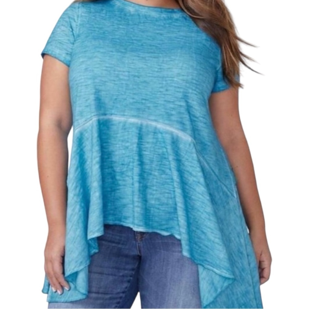 Lane Bryant Shark Bite Hem Peplum Tee Top NWT (14/16)